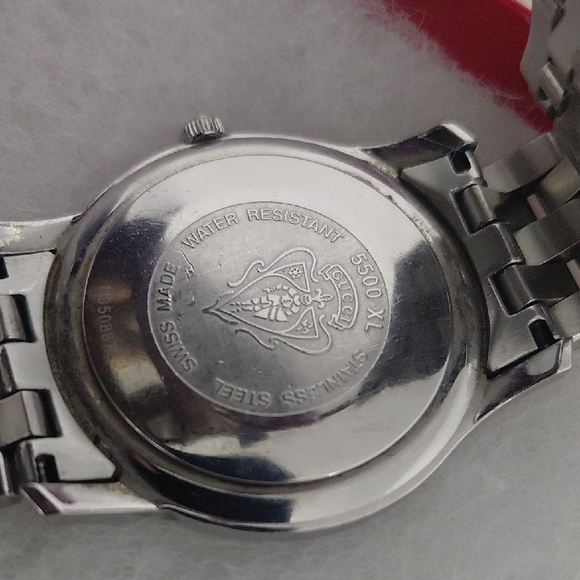 Gucci Silver Stainless Steel Wristwatch with Black Dial - Picture 3 of 5